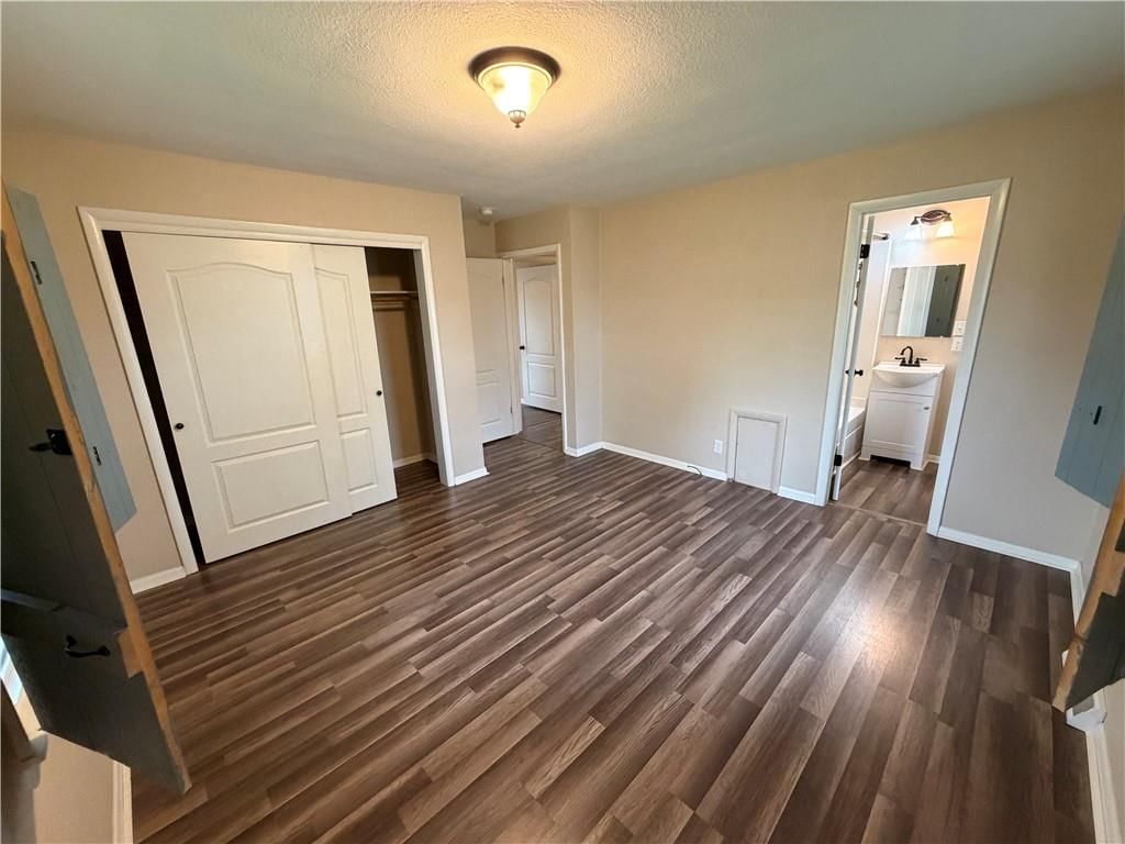 205 W Workman Street — photo 33