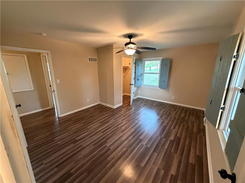 205 W Workman Street — photo 35