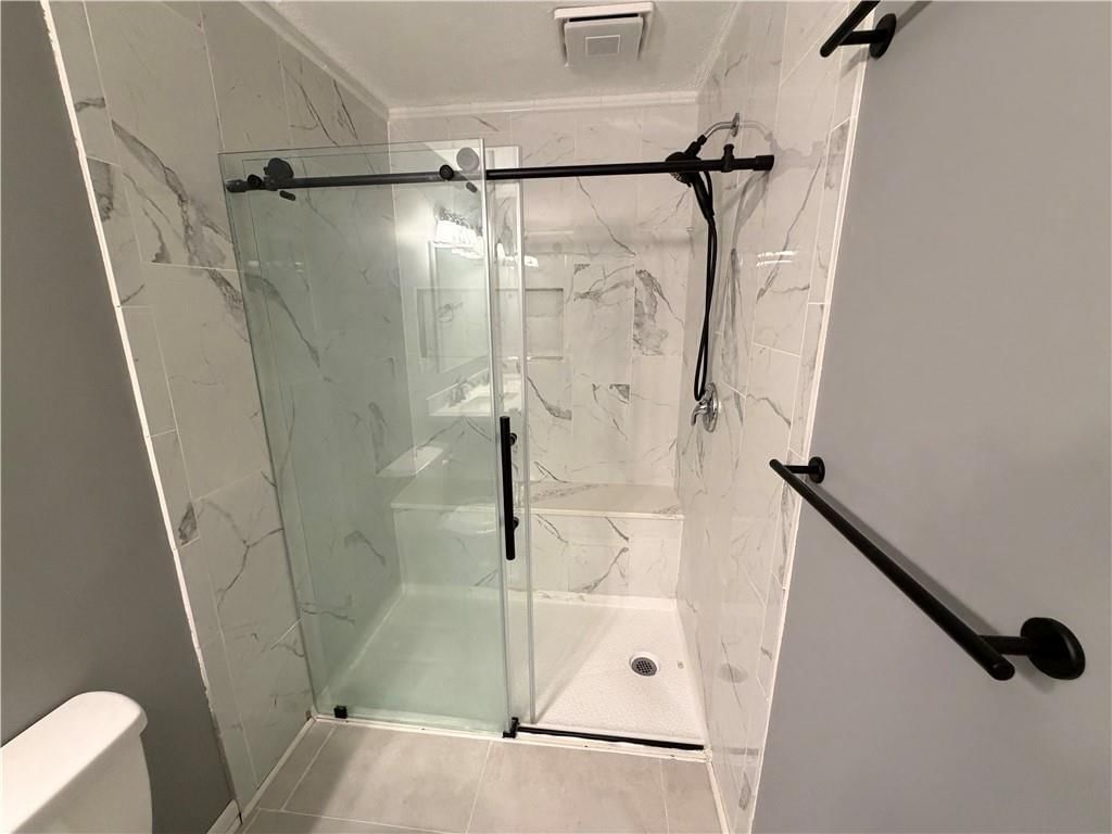 205 W Workman Street — photo 38