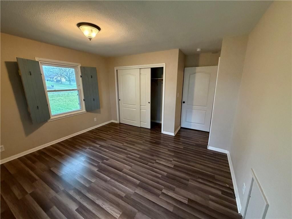 205 W Workman Street — photo 40