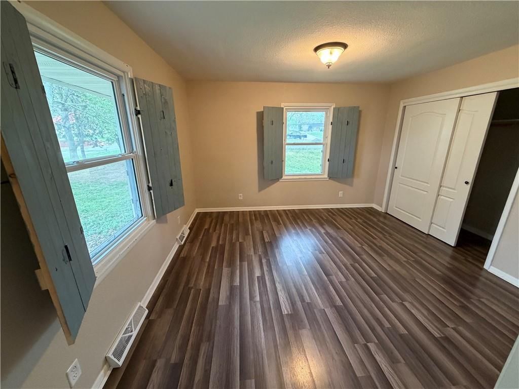205 W Workman Street — photo 41