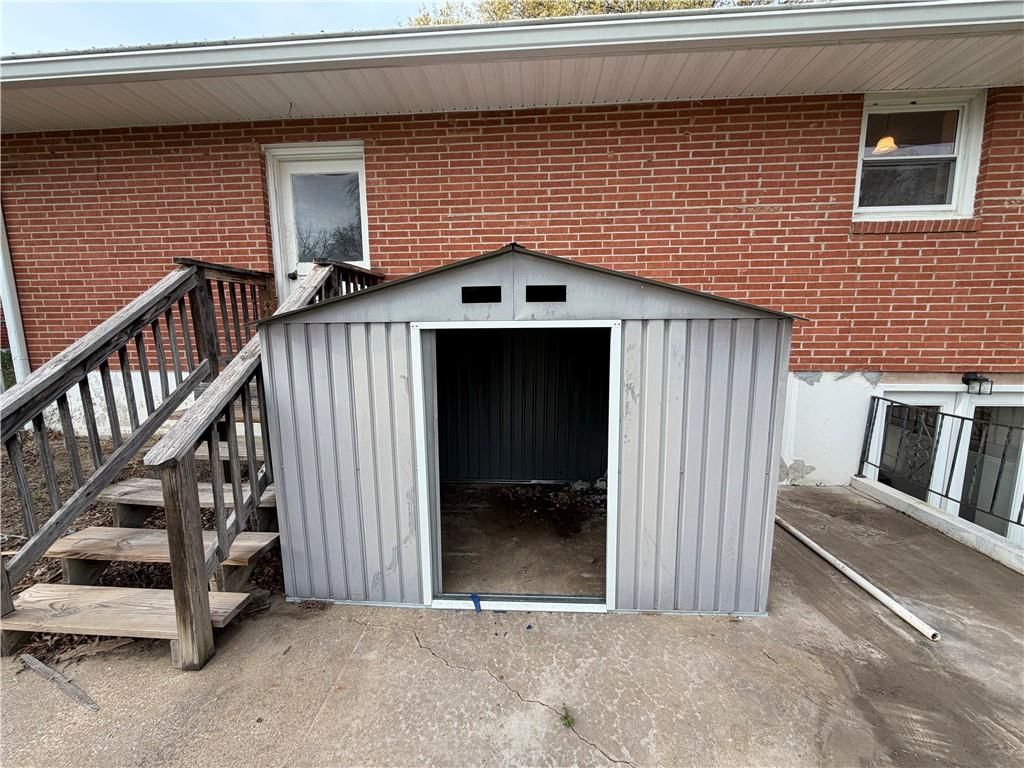 205 W Workman Street — photo 64
