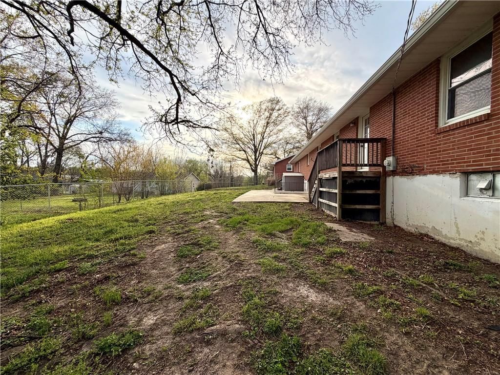 205 W Workman Street — photo 67