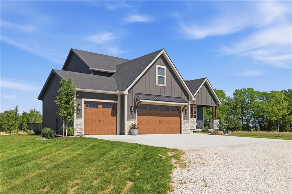 20143 Tonganoxie Drive — photo 6