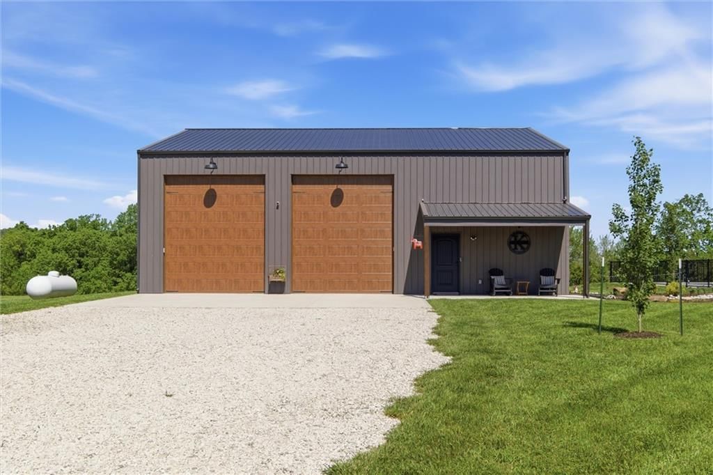 20143 Tonganoxie Drive — photo 9