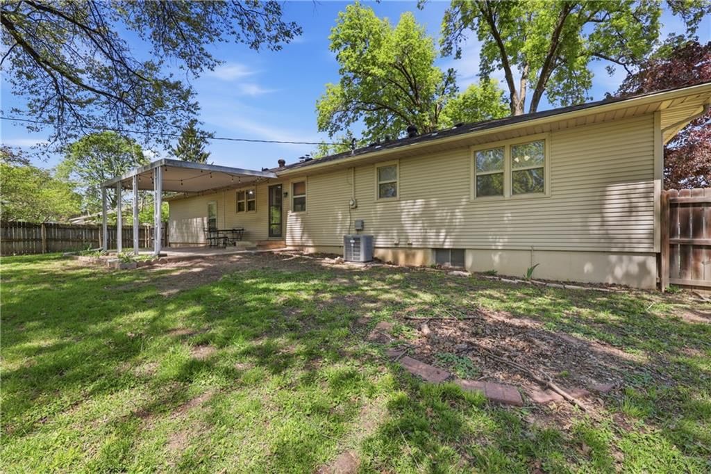 18301 E Truman Road — photo 27
