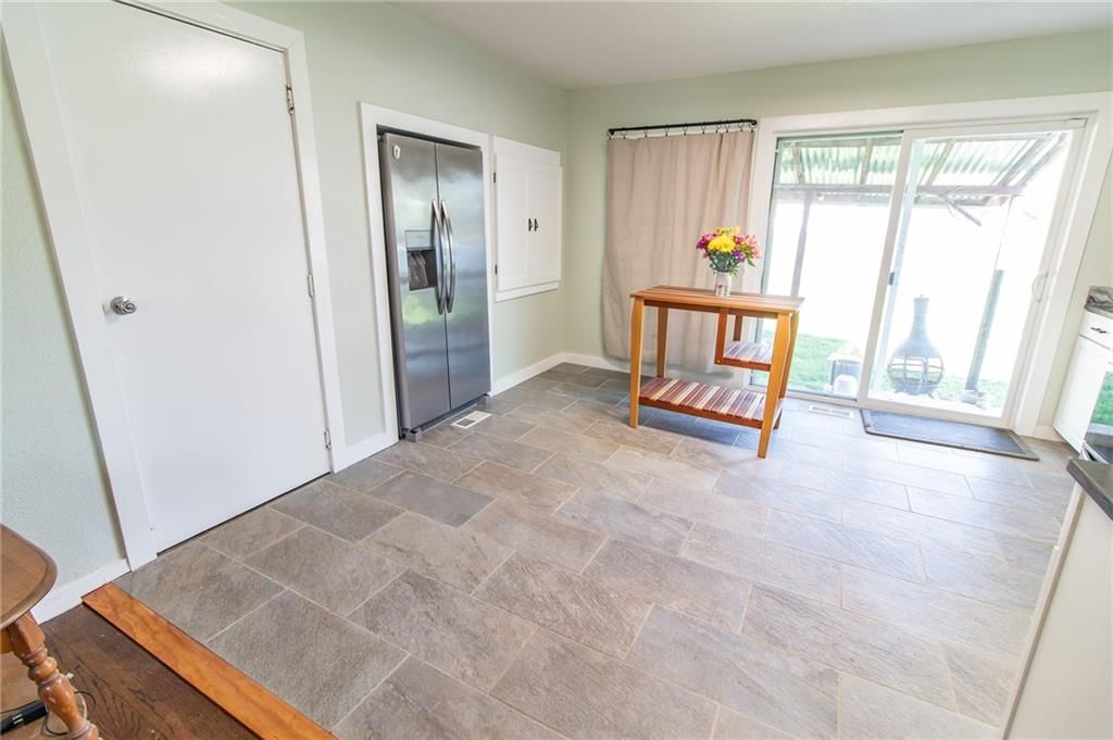 1211 N Cedar Crest Drive — photo 13