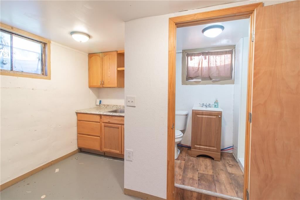 1211 N Cedar Crest Drive — photo 22