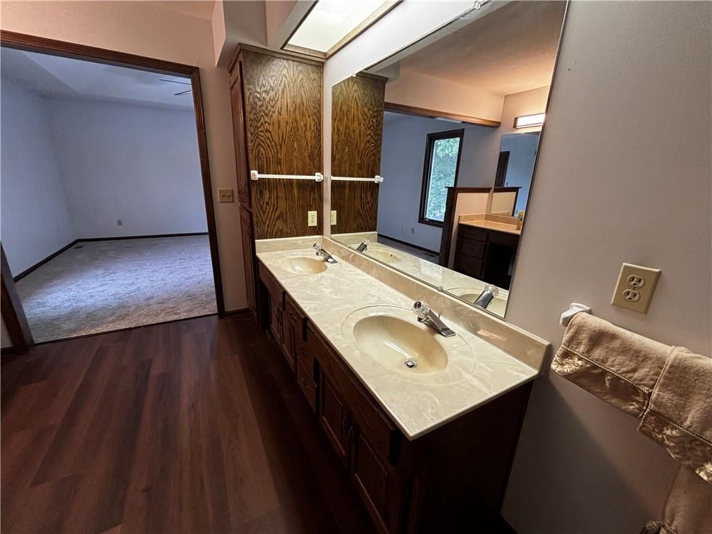 3005 S Viking Court — photo 23