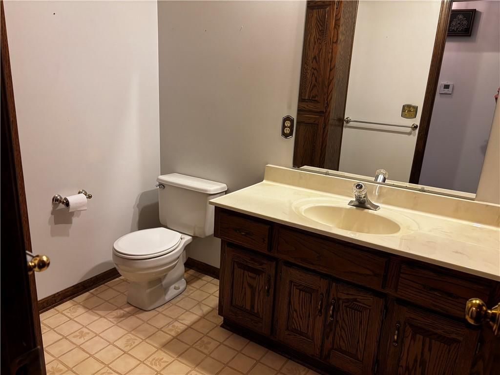 3005 S Viking Court — photo 29
