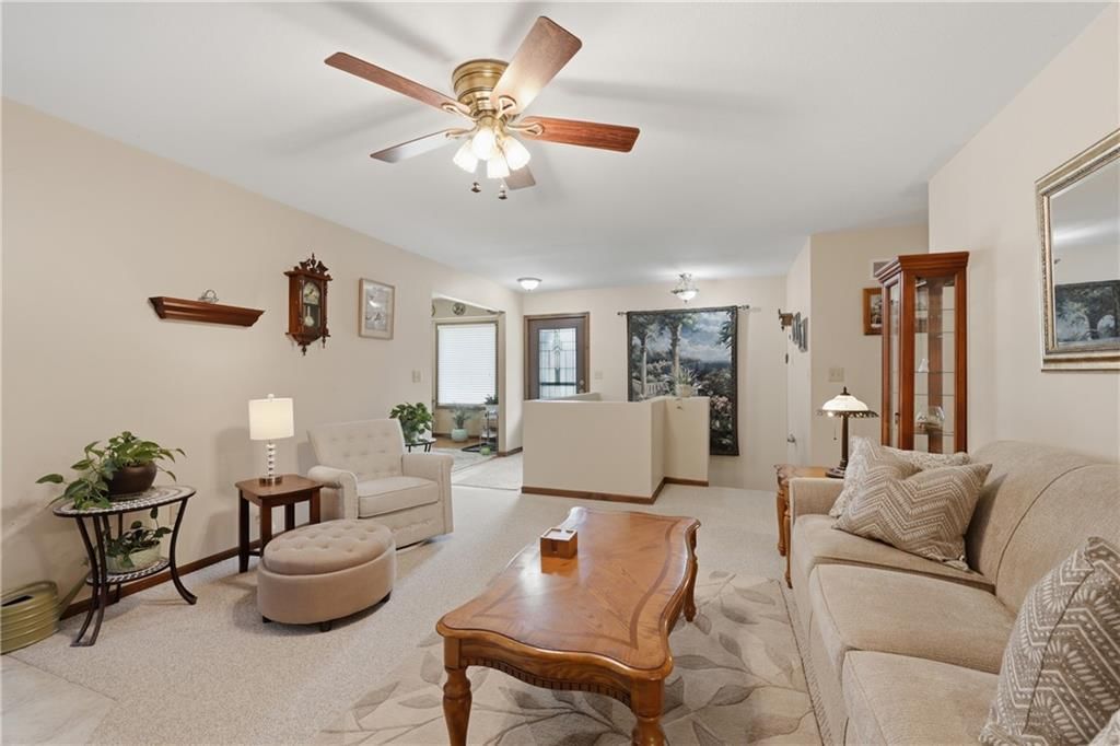 707 Christopher Drive — photo 3