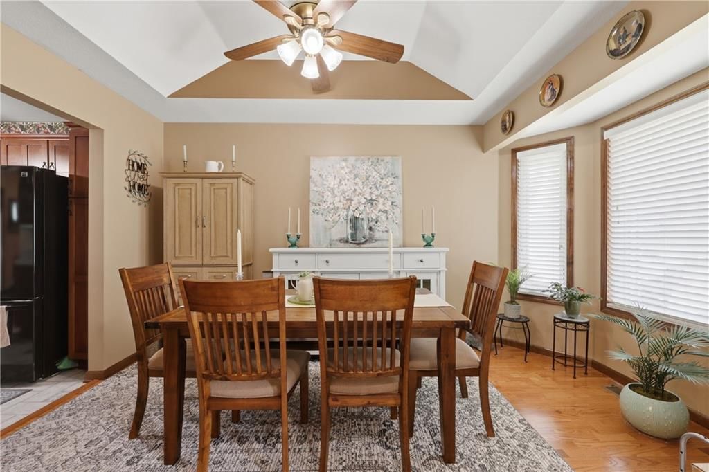 707 Christopher Drive — photo 4