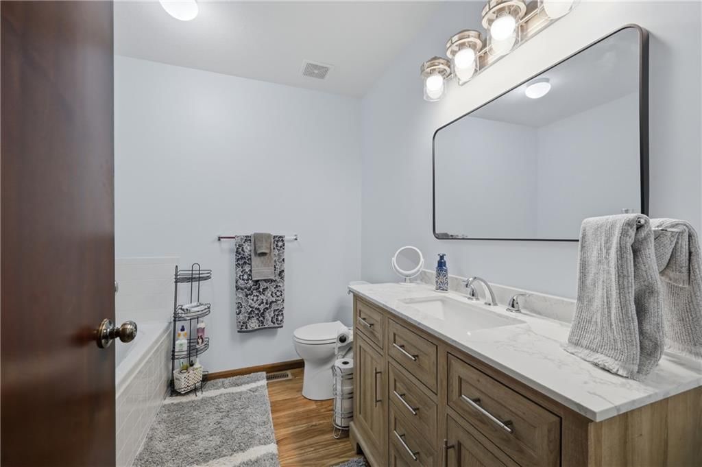 707 Christopher Drive — photo 8