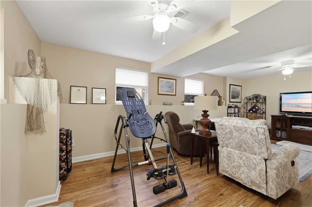 707 Christopher Drive — photo 17