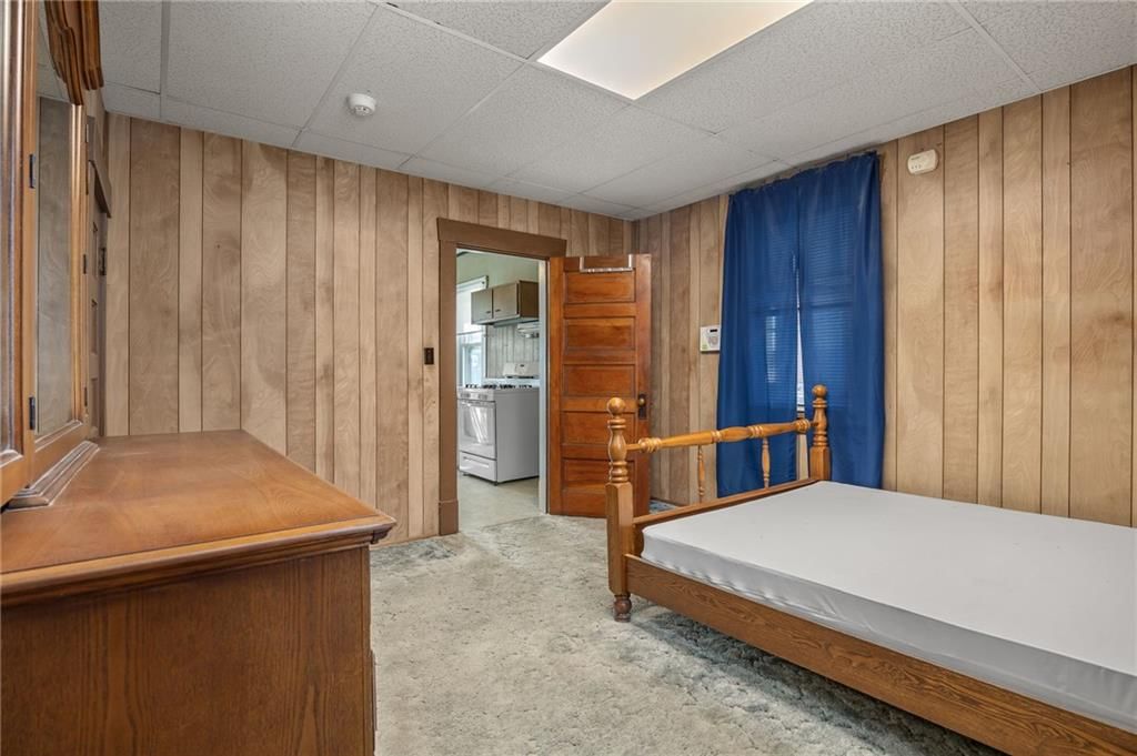 224 W Hyde Park Avenue — photo 8