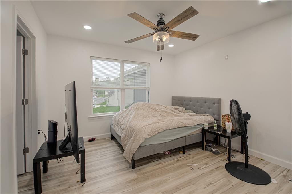 11268 Bales Avenue — photo 13