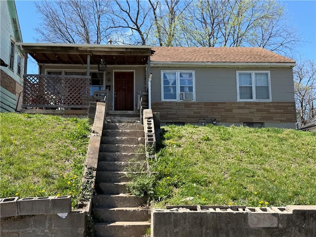 340 N Topping Avenue — photo 1