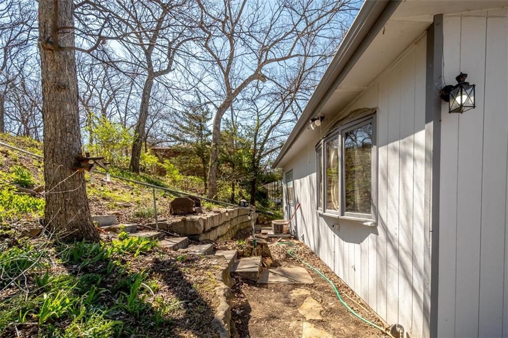 4929 SARATOGA Drive — photo 5