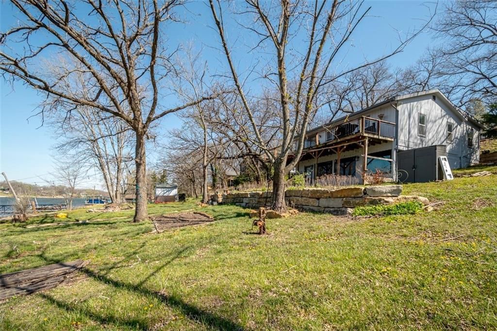 4929 SARATOGA Drive — photo 9