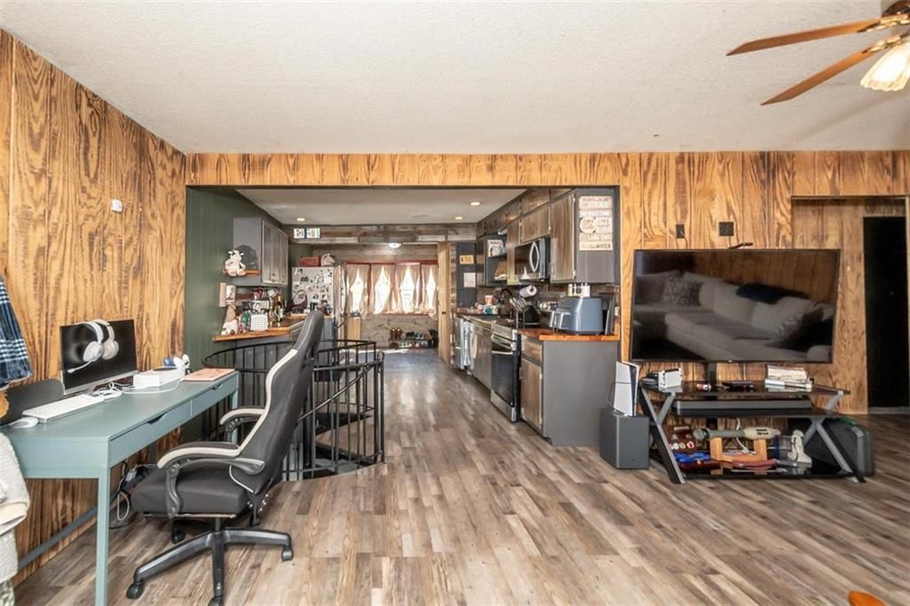 4929 SARATOGA Drive — photo 14