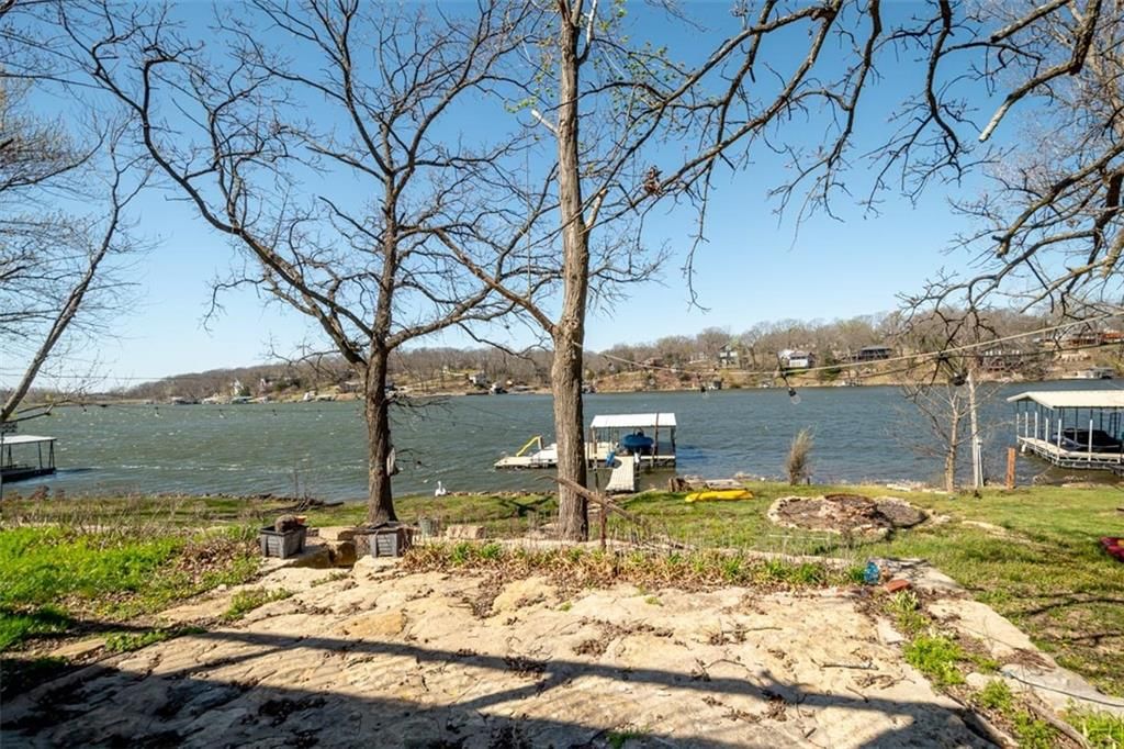 4929 SARATOGA Drive — photo 31