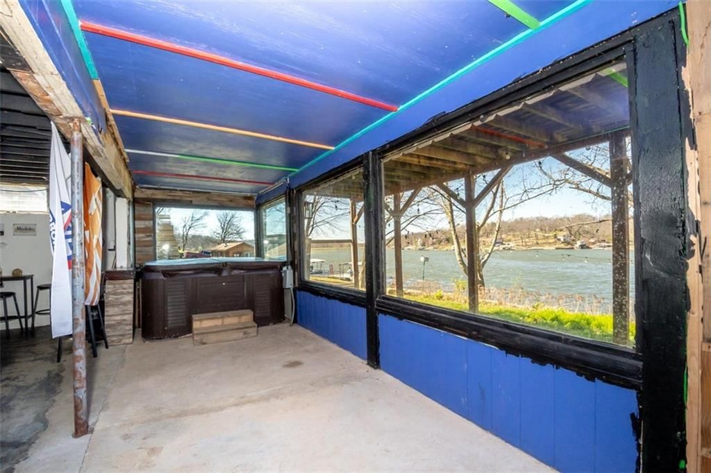 4929 SARATOGA Drive — photo 32