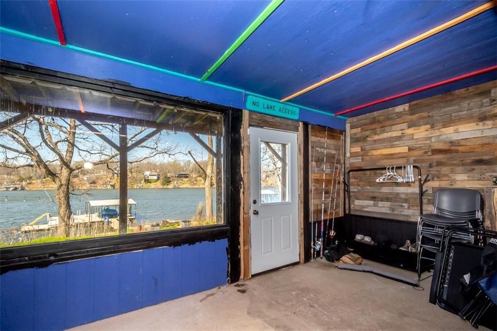 4929 SARATOGA Drive — photo 34