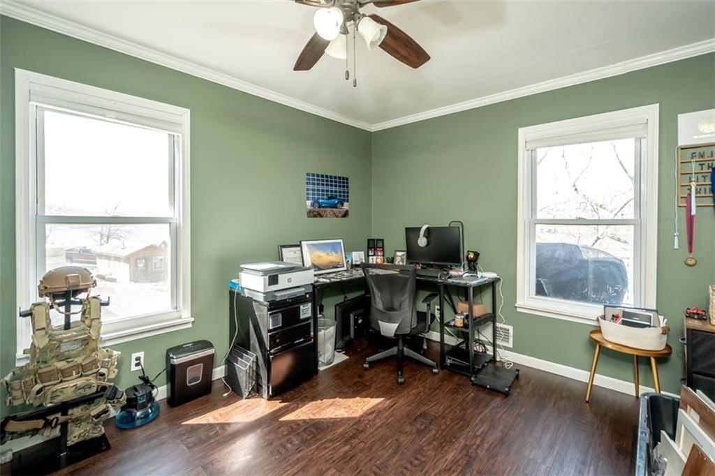 4929 SARATOGA Drive — photo 47