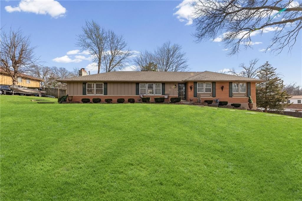 8713 Waverly Avenue, Kansas City, KS