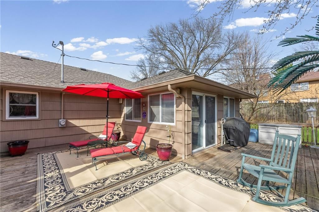 8713 Waverly Avenue — photo 31