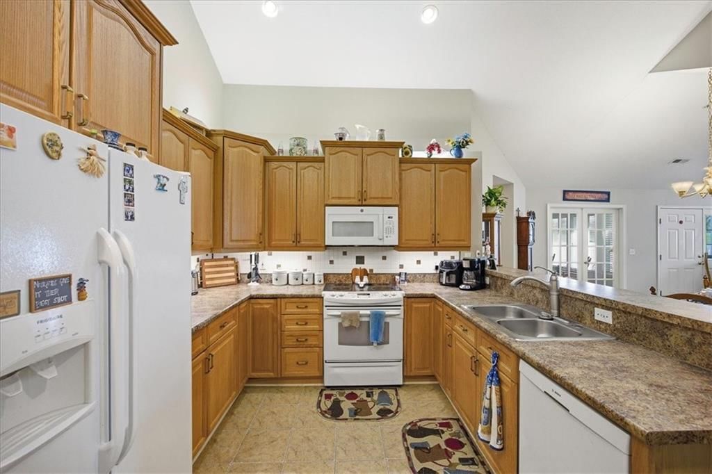 23144 W 71st Terrace — photo 12