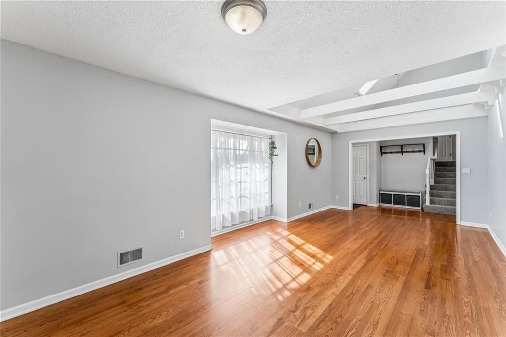 5124 Spring Avenue — photo 8