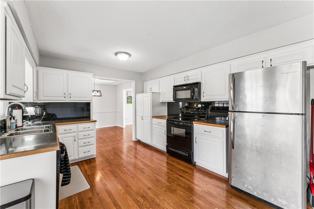 5124 Spring Avenue — photo 12