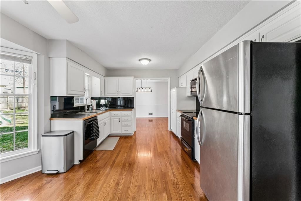 5124 Spring Avenue — photo 16