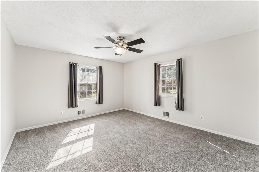 5124 Spring Avenue — photo 24