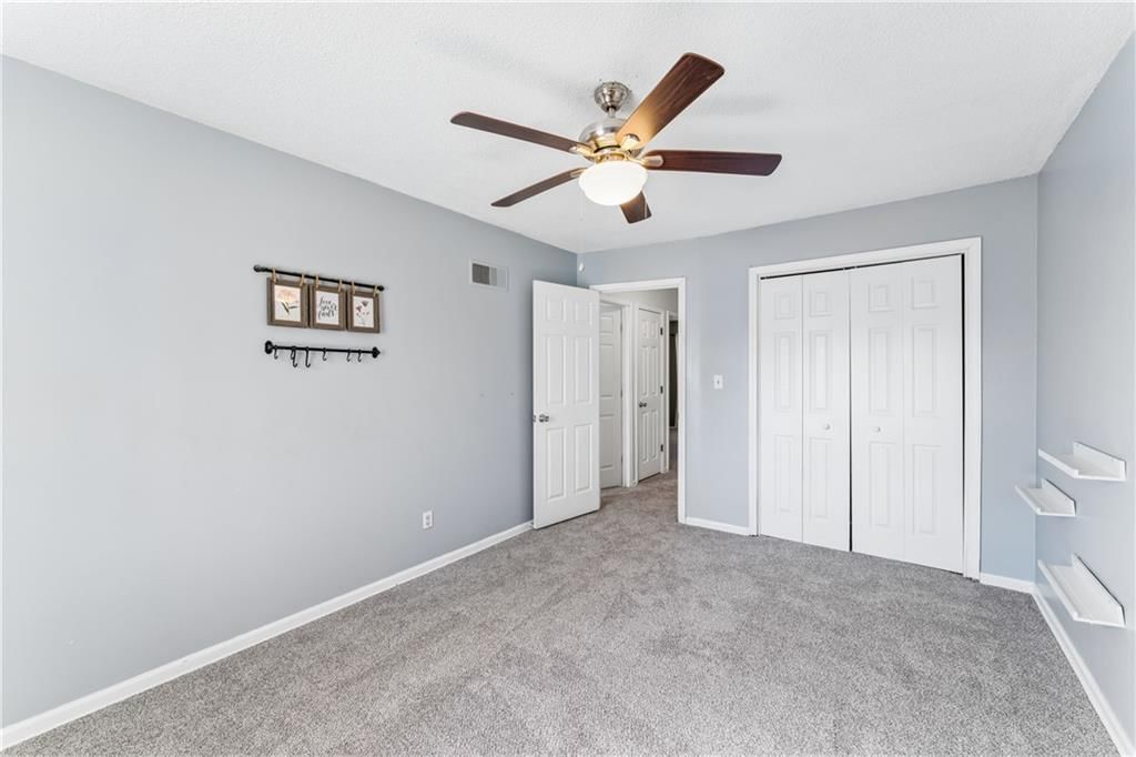 5124 Spring Avenue — photo 30