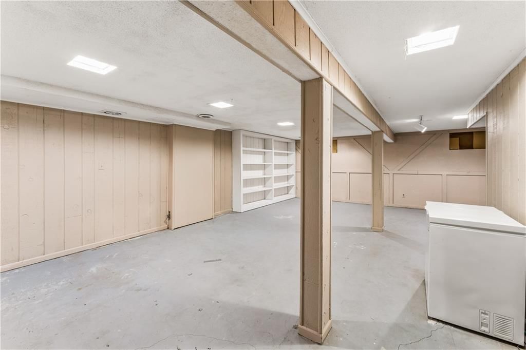 5124 Spring Avenue — photo 45