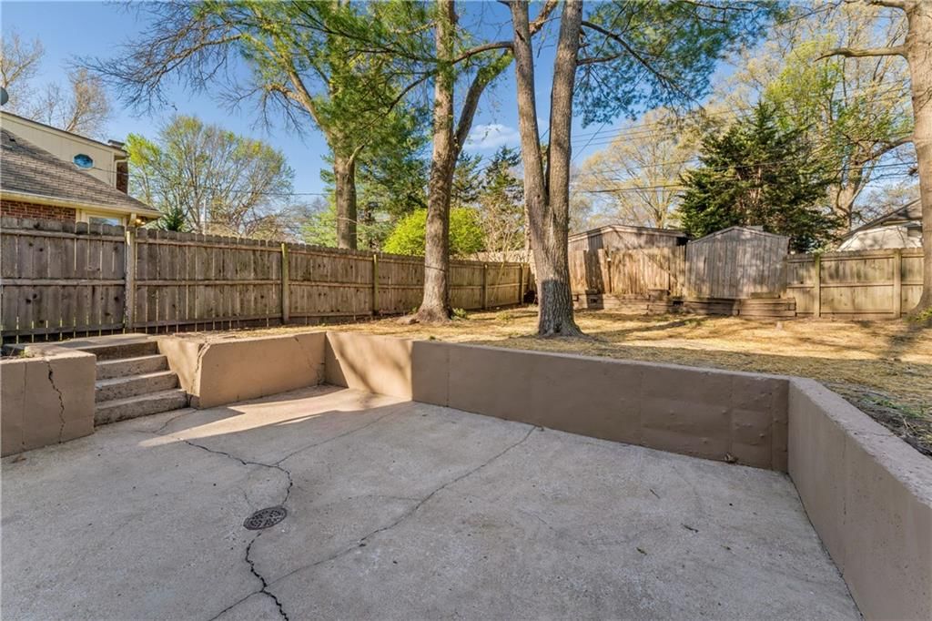 5124 Spring Avenue — photo 54