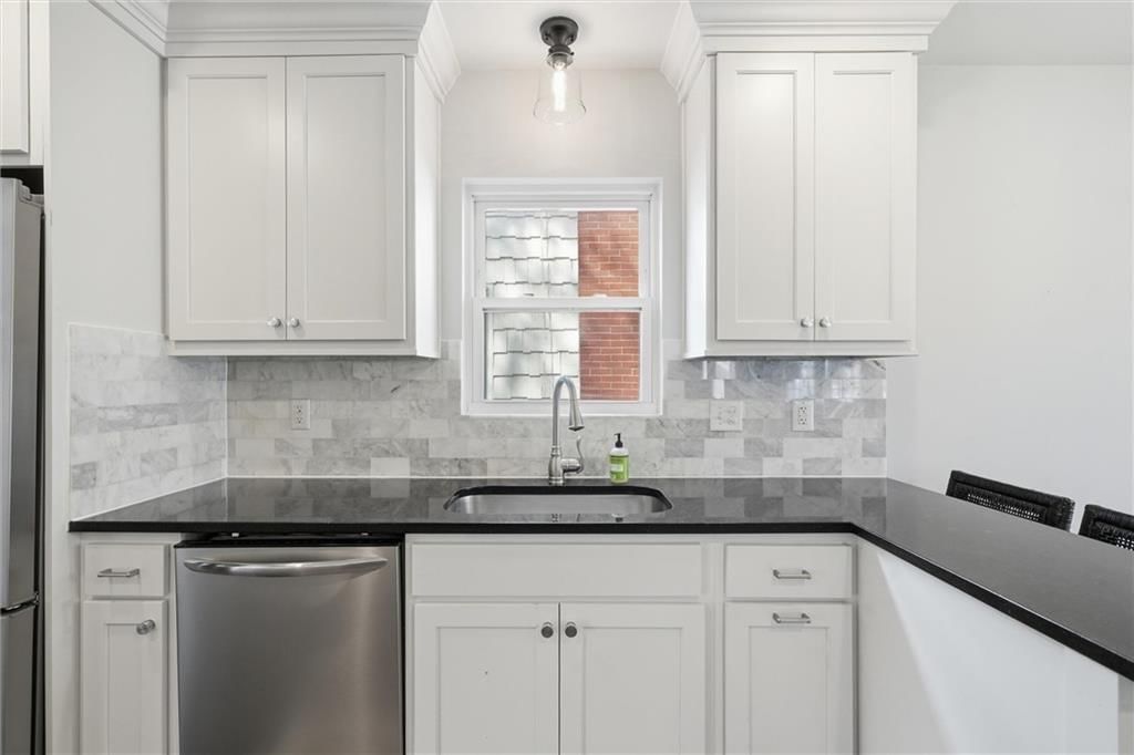 1233 W 72nd Street — photo 20