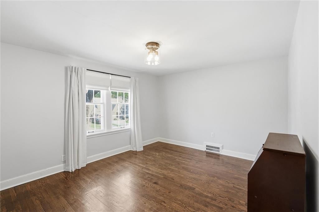 1233 W 72nd Street — photo 31