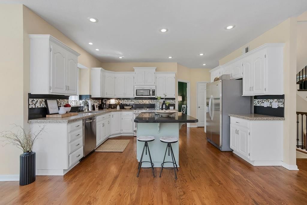 4316 Silverheel Street — photo 5