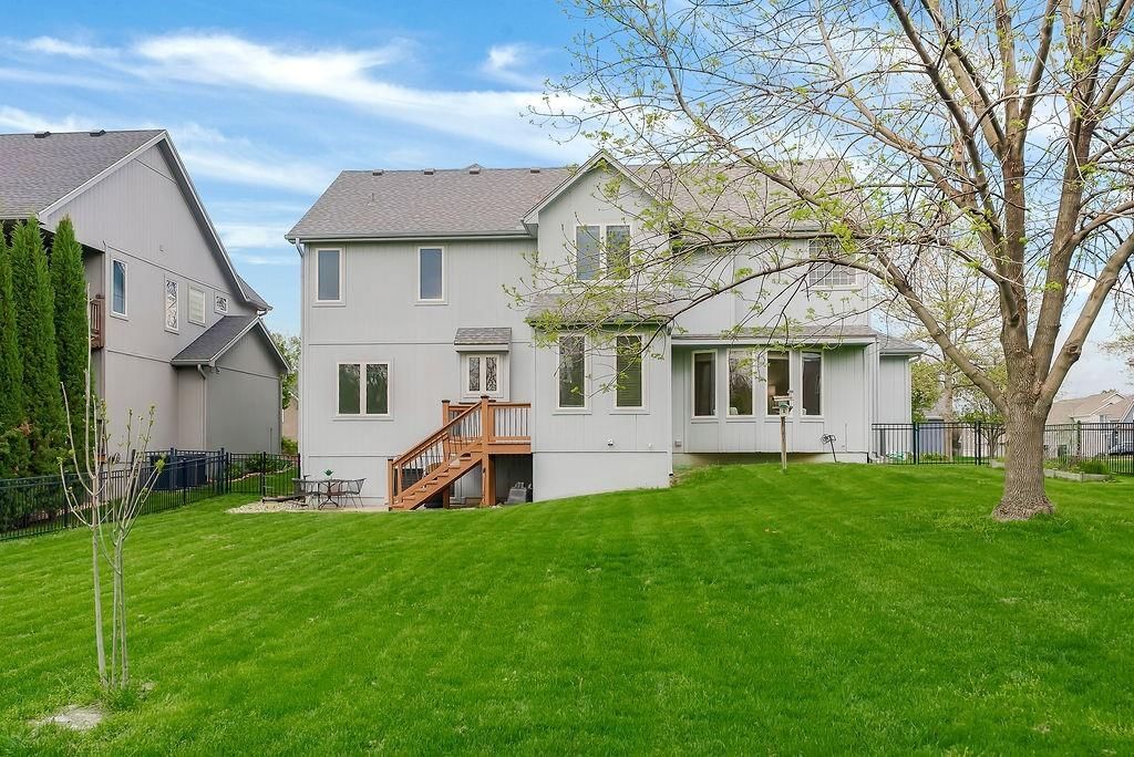 4316 Silverheel Street — photo 31