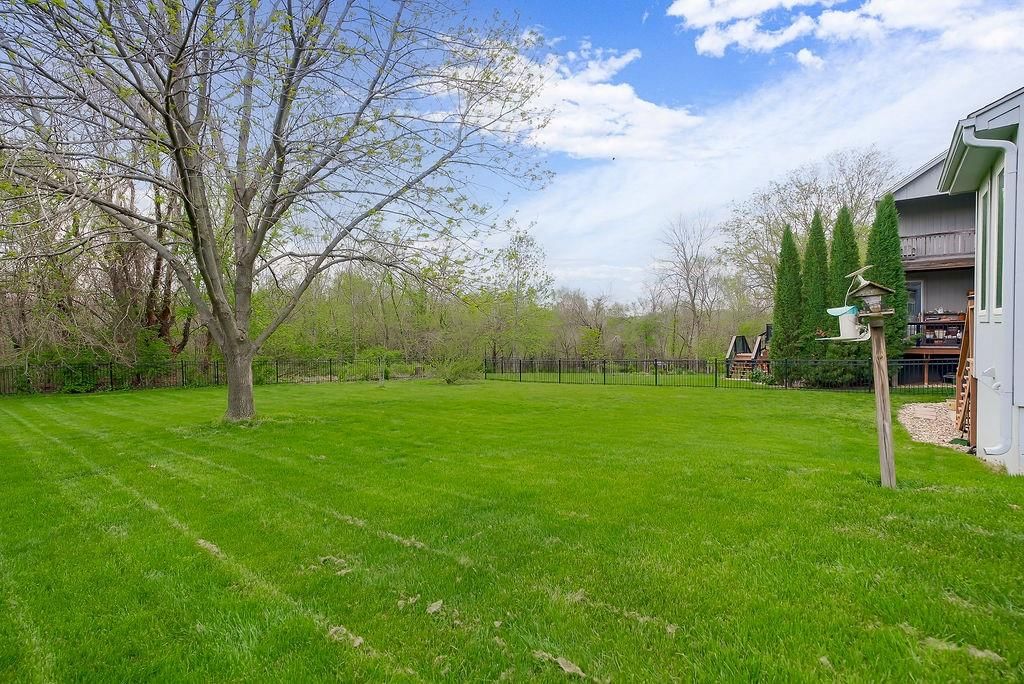 4316 Silverheel Street — photo 32