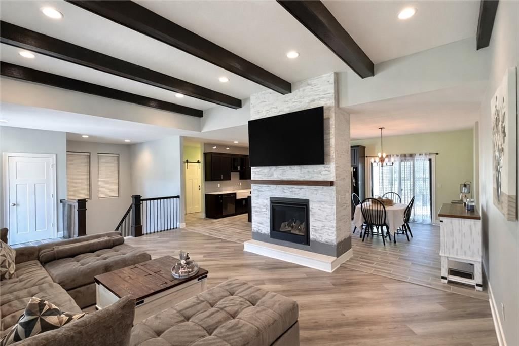 408 NW Rust Court — photo 12
