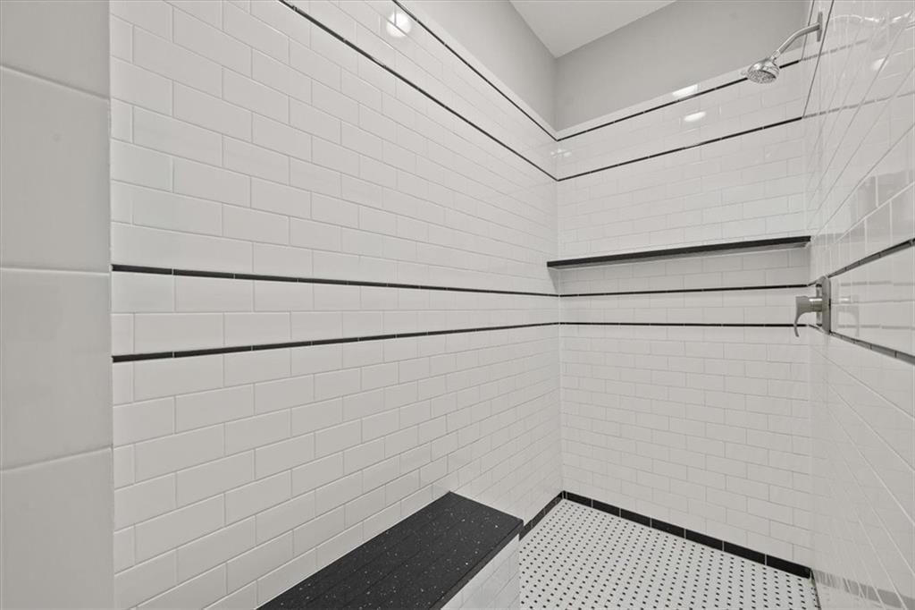 408 NW Rust Court — photo 27
