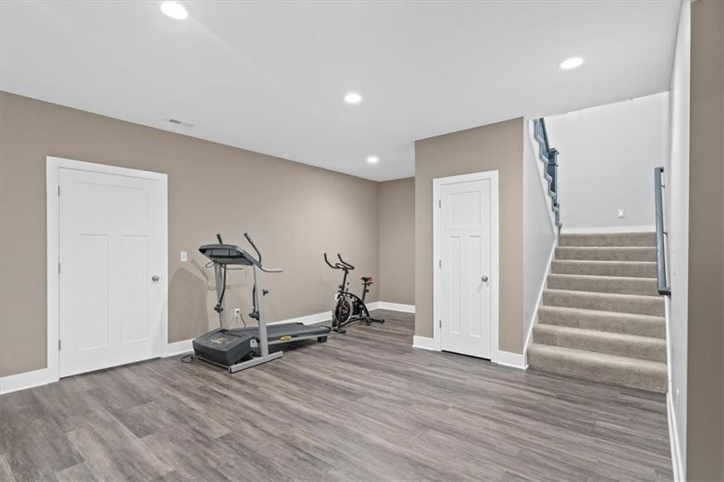 408 NW Rust Court — photo 36