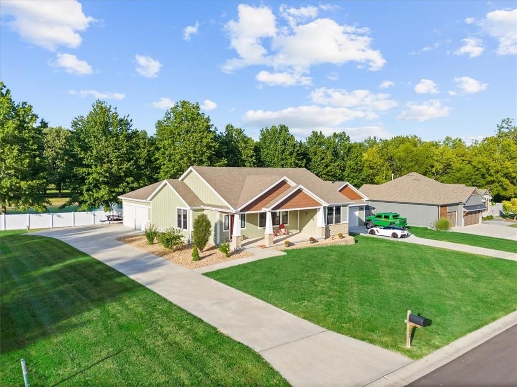 408 NW Rust Court — photo 46