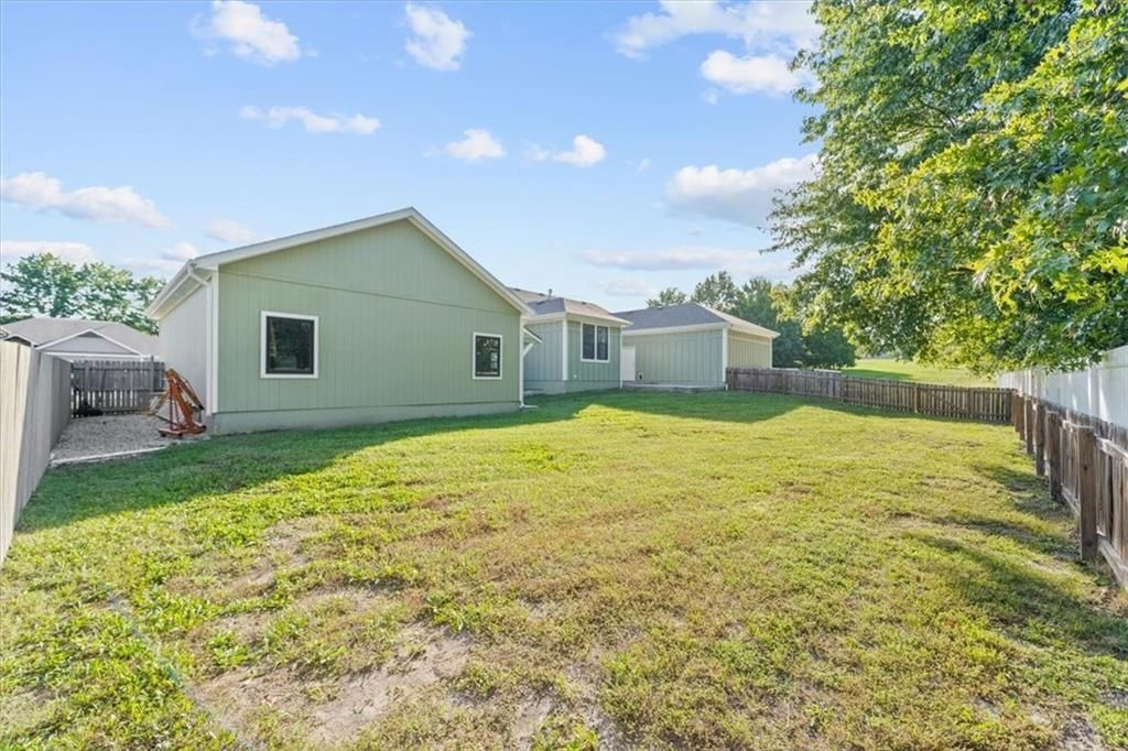 408 NW Rust Court — photo 50