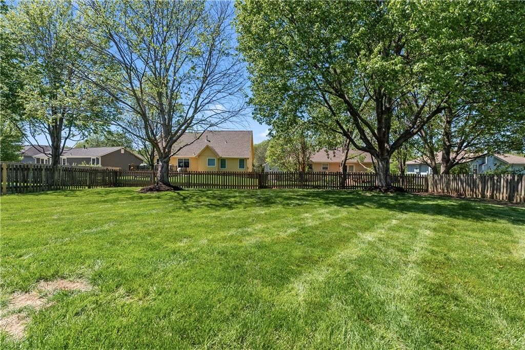 608 SE Shiloh Drive — photo 23