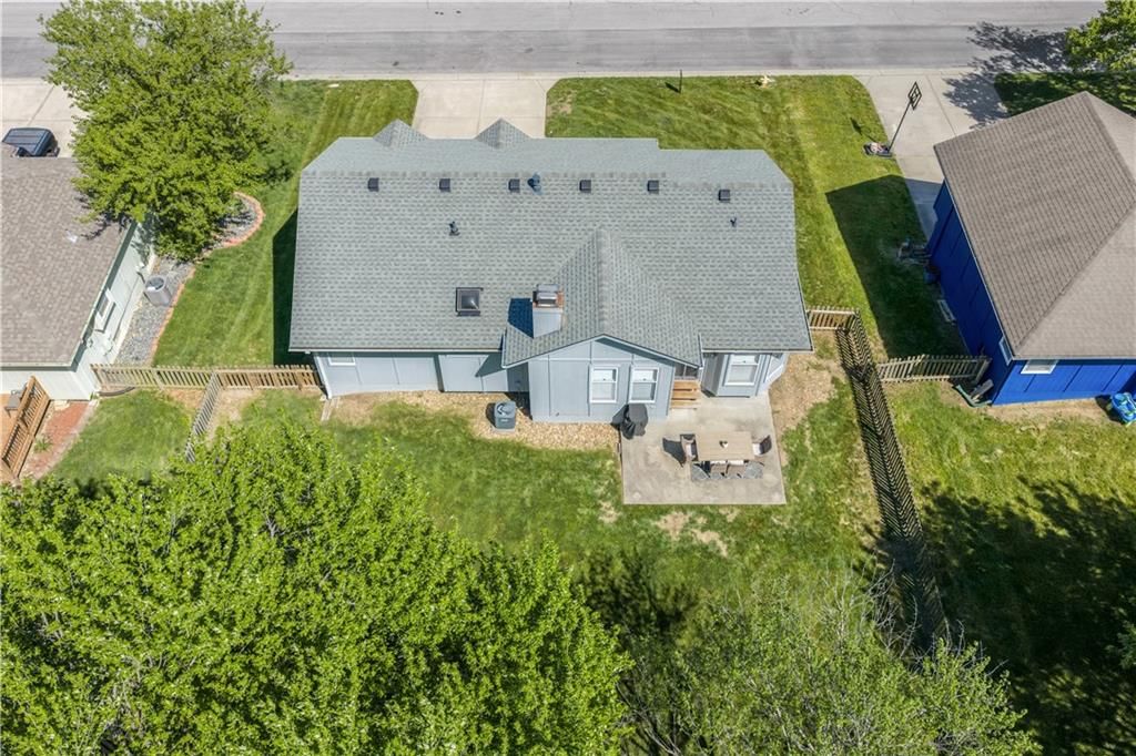 608 SE Shiloh Drive — photo 26